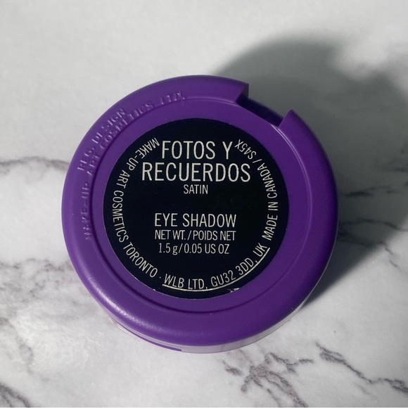 MAC SELENA Eyeshadow Fotos Y Recuerdos pink Satin Limited Edition - Picture 3 of 15